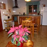 Casa Guinea Kır Evi *